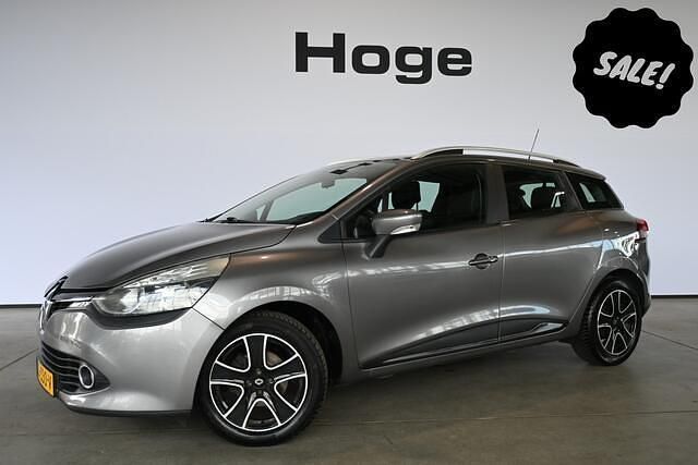 Grijs Occasion 2015 Renault Clio GrandTour Dynamique Stationwagen | € 5.940 (Iets duurder) - Afbeelding 1/4