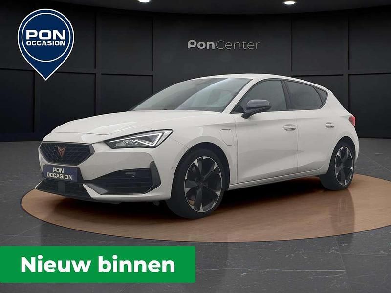 Wit Gebruikt 2022 Cupra Leon Hatchback | € 24.850 (Goede deal) - Afbeelding 1/3