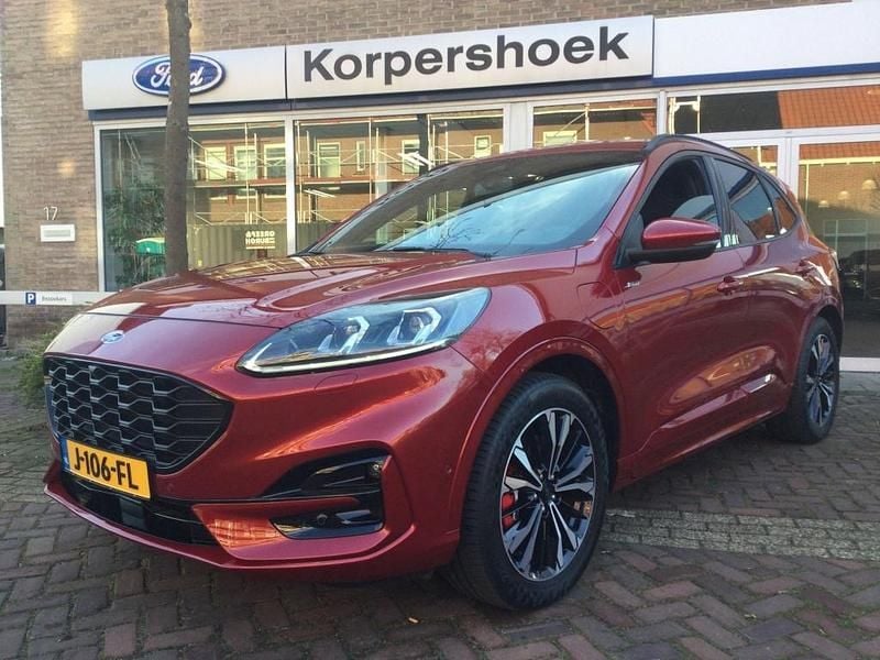 Rood (metallic) Occasion 2020 Ford Kuga ST-Line X SUV | € 24.950 (Eerlijke prijs) - Afbeelding 1/4