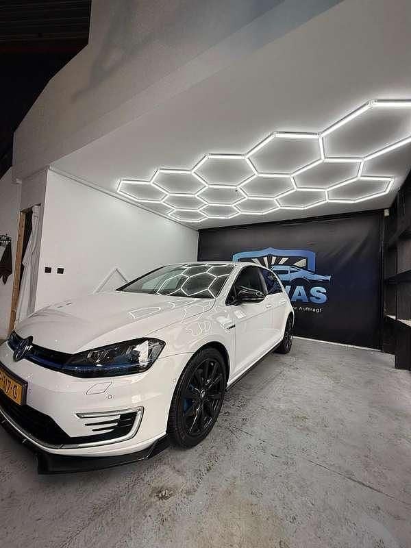 Occasion VW Golf VII GTE 150 PK (110 kW) 2016 Wit Stationwagen