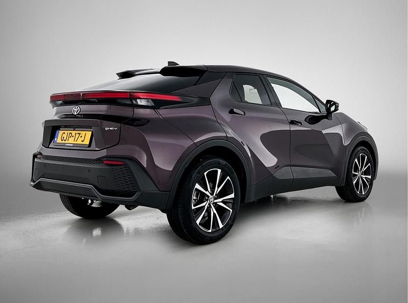 Occasion Toyota C-HR 140 PK (102 kW) 2024 Paars SUV