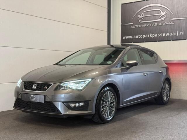 Grijs Gebruikt 2016 Seat Leon FR Hatchback | € 15.450 (Iets duurder) - Afbeelding 1/4