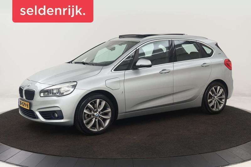 Grijs, metallic lak Gebruikt 2016 BMW 225 Active Tourer iPerformance MPV | € 14.900 (Goede deal) - Afbeelding 1/4