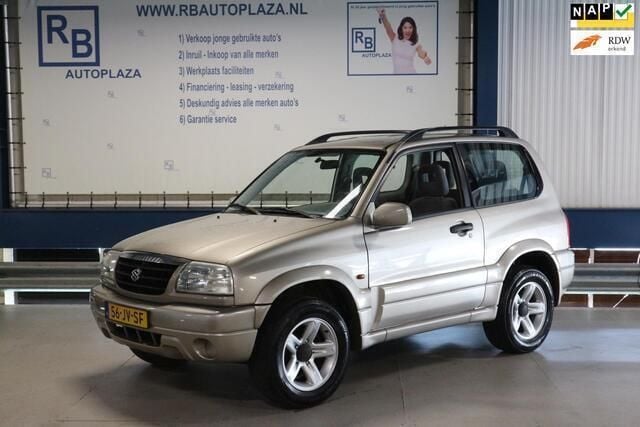 Beige Gebruikt 2002 Suzuki Grand Vitara SUV | € 5.500 (Eerlijke prijs) - Afbeelding 1/4