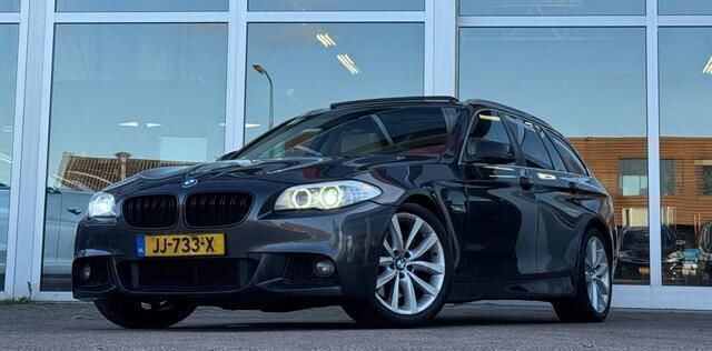 Grijs, metallic lak Gebruikt 2011 BMW 525 Executive Stationwagen | € 3.994 (Super prijs) - Afbeelding 1/4