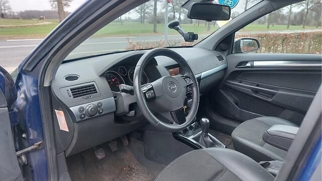 Occasion Opel Astra Executive 116 PK (85 kW) 2007 Blauw (metallic) Hatchback