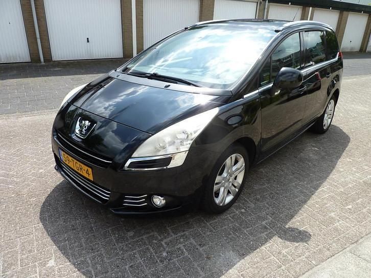 Gebruikt 2012 Peugeot 5008 | € 3.350 (Eerlijke prijs) - Afbeelding 1/4