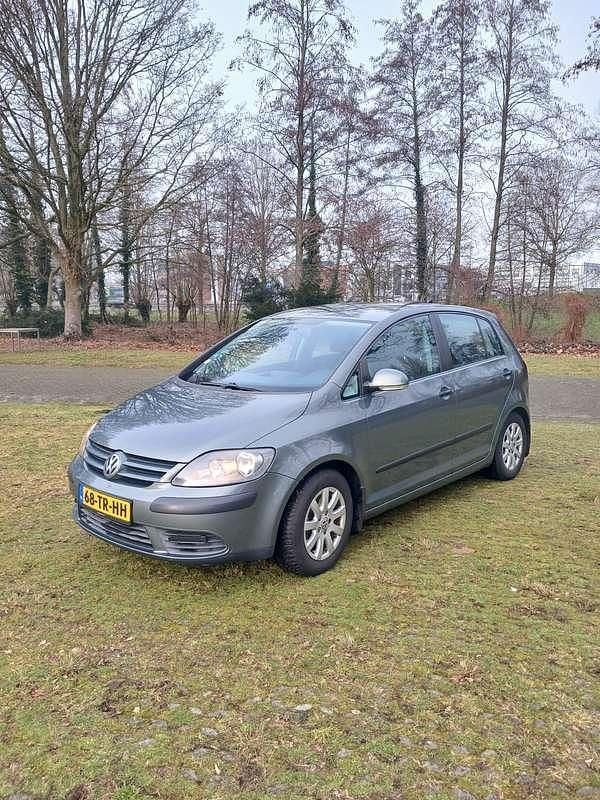Groen Occasion 2007 VW Golf Plus Cross Comfortline MPV | € 3.450 (Goede deal) - Afbeelding 1/4