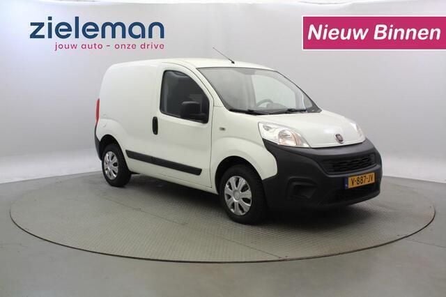 Wit Gebruikt 2017 Fiat Fiorino MPV | € 4.645 (Goede deal) - Afbeelding 1/4