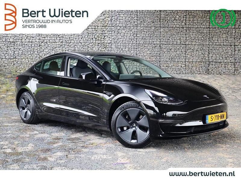 Zwart Gebruikt 2023 Tesla Model 3 Long Range AWD Sedan | € 31.750 (Goede deal) - Afbeelding 1/3