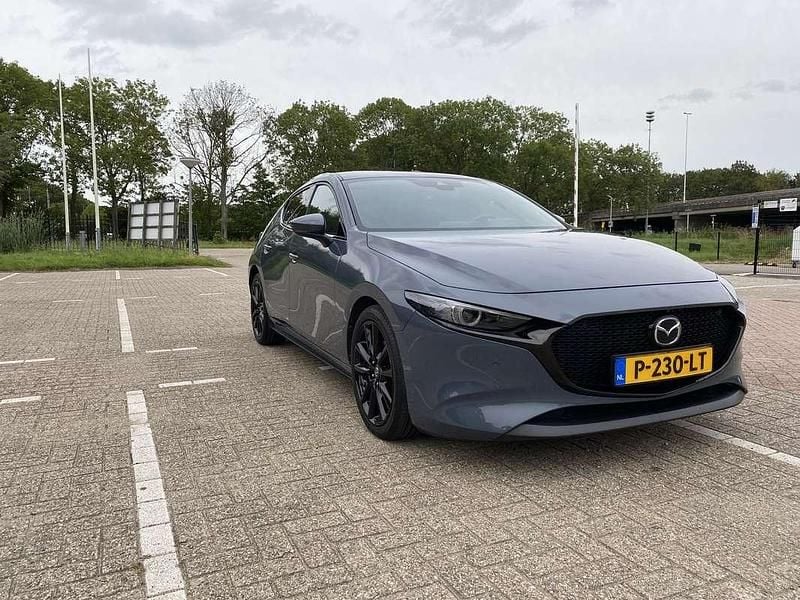 Gebruikt 2019 Mazda 3 Selection Sedan | € 20.500 (Eerlijke prijs) - Afbeelding 1/4