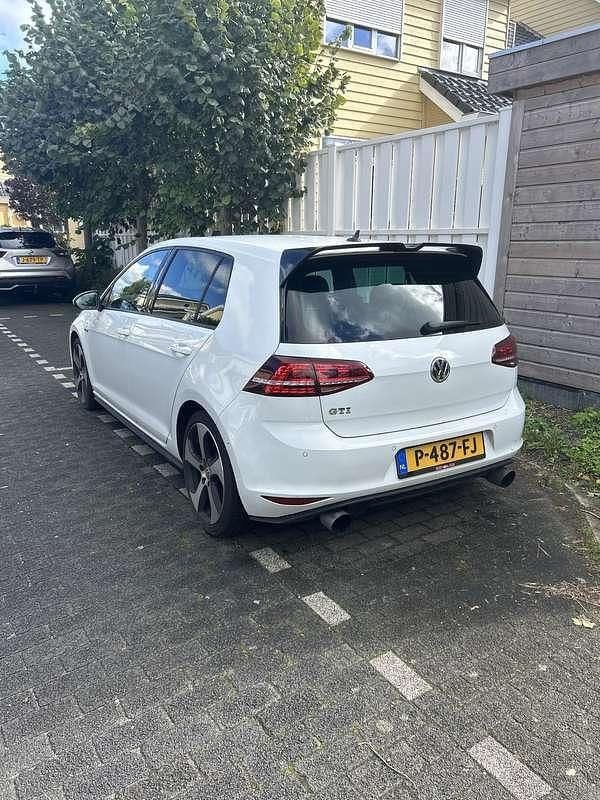 Occasion VW Golf VII GTI 220 PK (161 kW) 2015 Wit Stationwagen