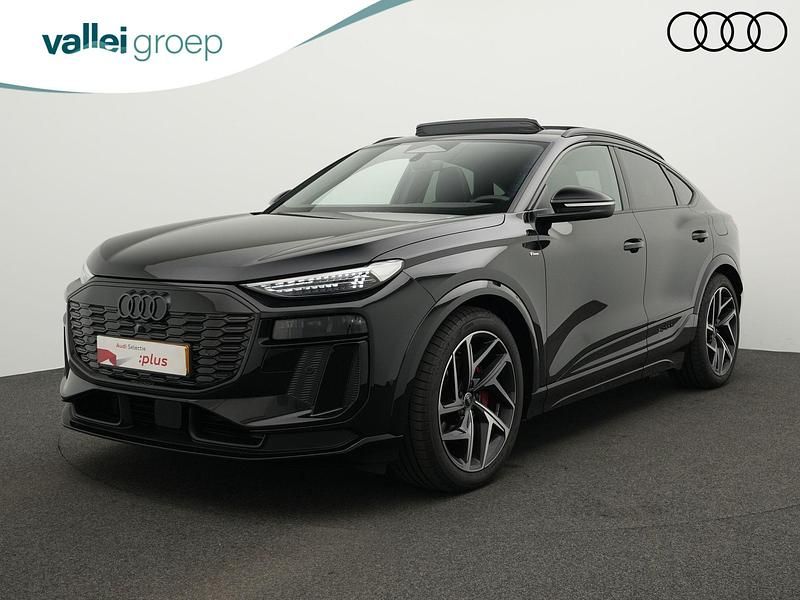 Zwart Gebruikt 2025 Audi Q6 Sportback e-tron Performance SUV | € 81.900 (Iets duurder) - Afbeelding 1/4