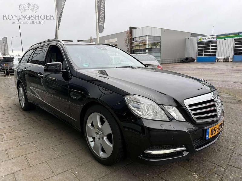 Occasion Mercedes E200 Avantgarde 184 PK (135 kW) 2012 Zwart Stationwagen