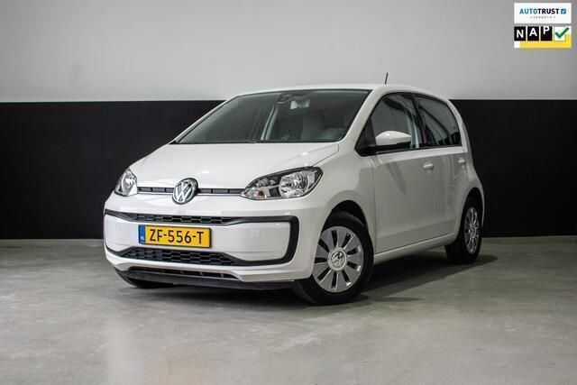 Wit Gebruikt 2019 VW up! move up! Hatchback | € 9.500 (Goede deal) - Afbeelding 1/4