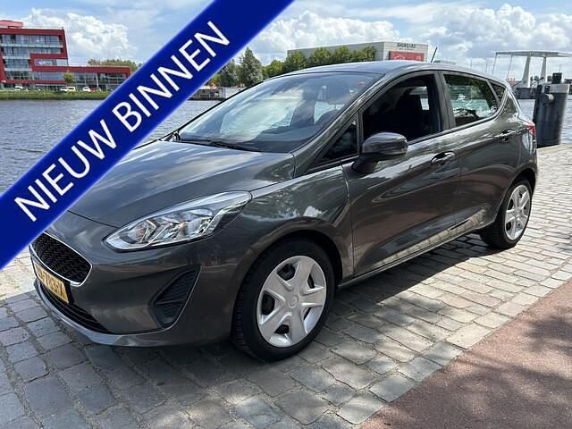 Grijs Gebruikt 2018 Ford Fiesta Trend Hatchback | € 8.950 (Iets duurder) - Afbeelding 1/4
