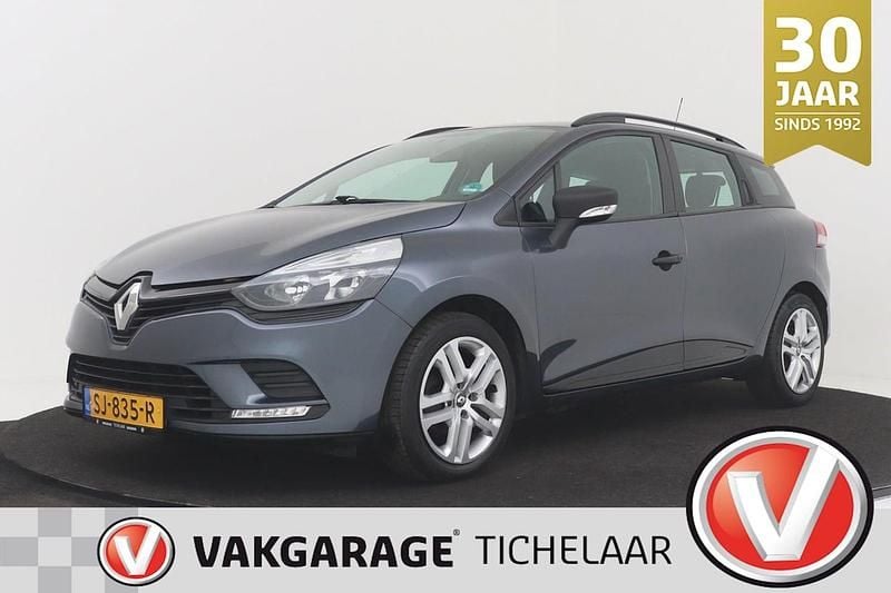 Grijs, metallic lak Gebruikt 2018 Renault Clio IV Life Hatchback | € 8.999 (Eerlijke prijs) - Afbeelding 1/4