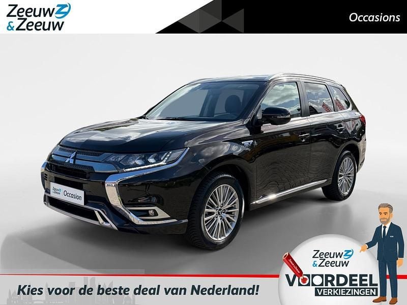Ruby black p Gebruikt 2021 Mitsubishi Outlander P-HEV Intense+ SUV | € 27.935 (Eerlijke prijs) - Afbeelding 1/4