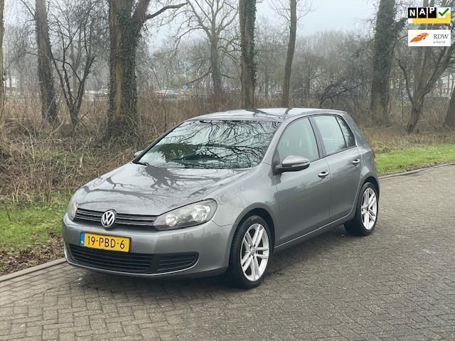 Grijs Gebruikt 2011 VW Golf VI Comfortline Hatchback | € 3.499 (Goede deal) - Afbeelding 1/4