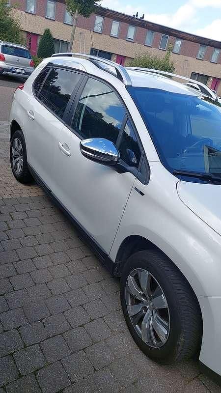 Wit Gebruikt 2015 Peugeot 2008 Allure SUV | € 4.800 (Goede deal) - Afbeelding 1/4