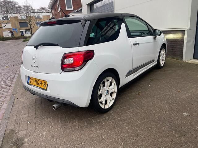 Occasion Citroën DS3 So Chic 120 PK (88 kW) 2010 Wit (metallic) Hatchback