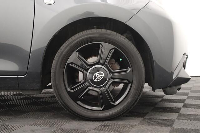 Occasion Toyota Aygo 69 PK (50 kW) 2017 Grijs Hatchback