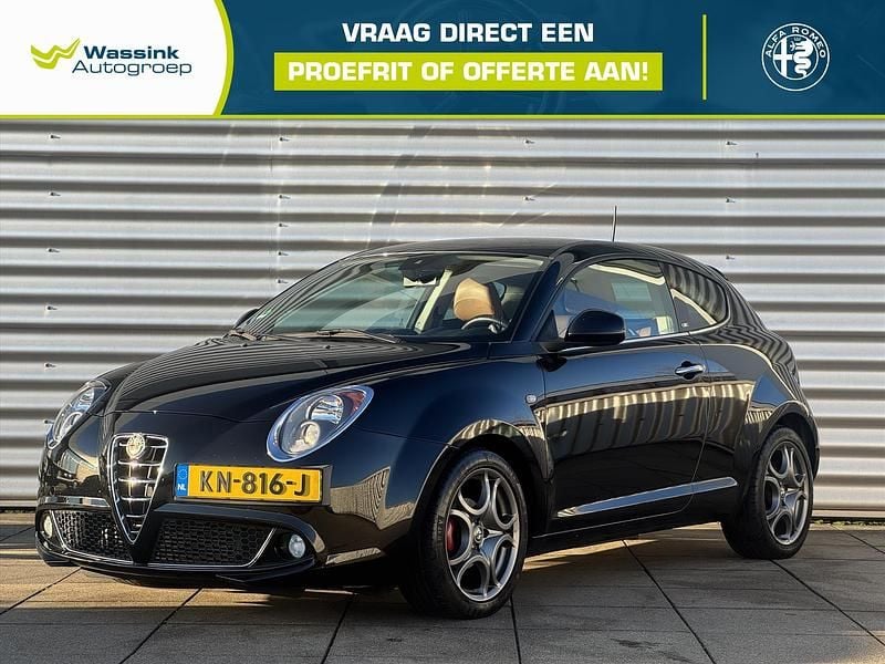 Zwart Gebruikt 2016 Alfa Romeo MiTo Hatchback | € 7.940 (Goede deal) - Afbeelding 1/4
