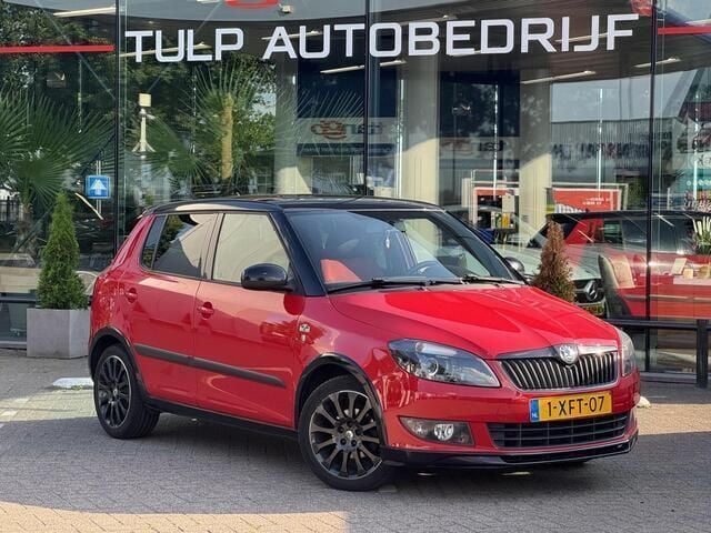 Rood Gebruikt 2012 Skoda Fabia Sport Hatchback | € 5.449 (Iets duurder) - Afbeelding 1/4