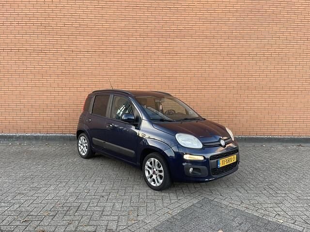 Occasion Fiat Panda Lounge 86 PK (63 kW) 2012 Blauw Hatchback