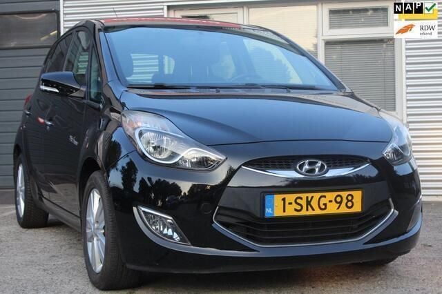 Zwart Gebruikt 2013 Hyundai ix20 MPV | € 5.950 (Eerlijke prijs) - Afbeelding 1/4