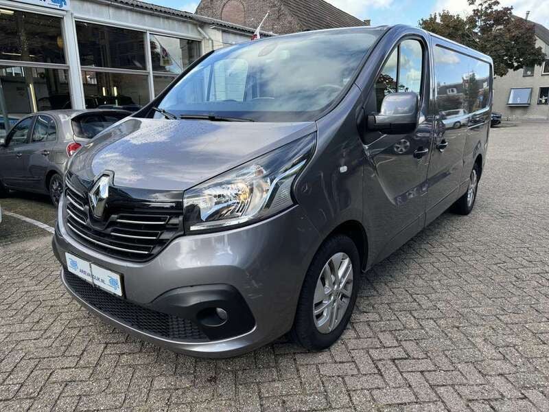 Grijs Gebruikt 2017 Renault Trafic Komfort Van | € 11.995 (Goede deal) - Afbeelding 1/4