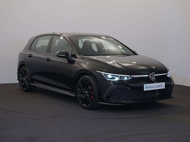 Occasion VW Golf 2024 Zwart Sedan