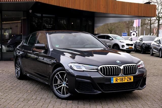 Occasion BMW 530e M Sport 184 PK (135 kW) 2022 Grijs (metallic) Sedan