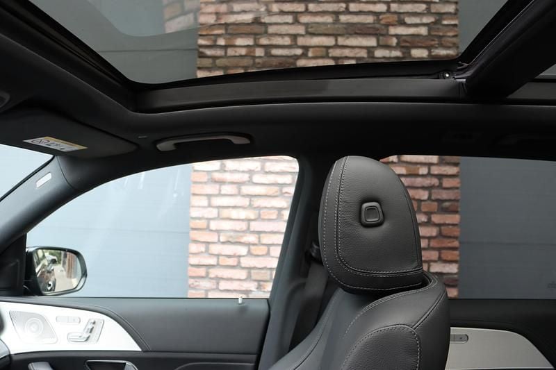 Occasion Mercedes GLE580 AMG line 490 PK (360 kW) 2022 Zwart SUV