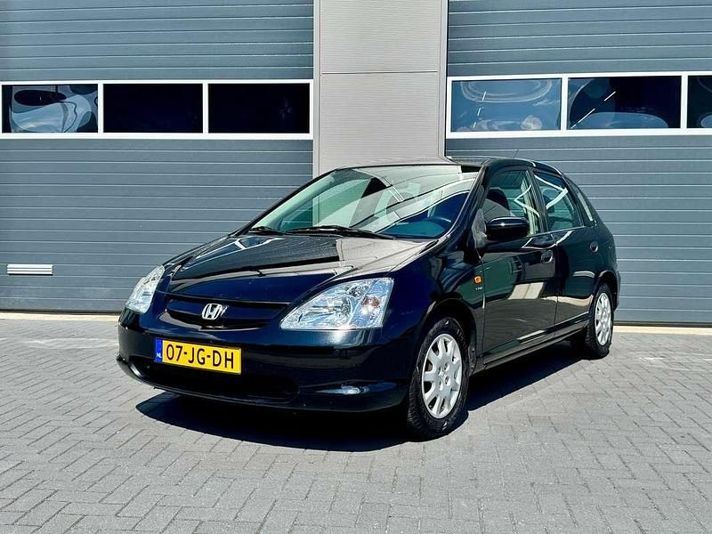 Zwart, metallic lak Gebruikt 2002 Honda Civic LS Hatchback | € 2.799 (Eerlijke prijs) - Afbeelding 1/3