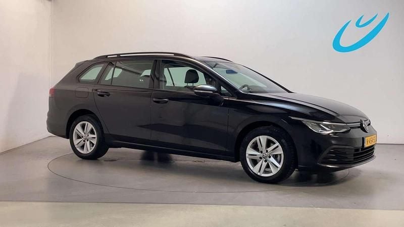 Zwart Gebruikt 2022 VW Golf VIII Life Stationwagen | € 18.950 (Goede deal) - Afbeelding 1/3