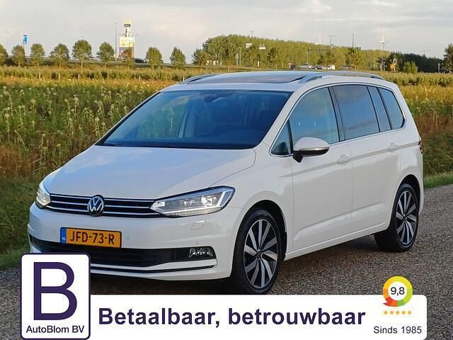 Wit Gebruikt 2021 VW Touran Highline MPV | € 28.995 (Eerlijke prijs) - Afbeelding 1/4