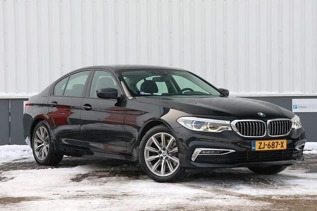 Zwart Gebruikt 2019 BMW 520 Executive Sedan | € 25.950 (Super prijs) - Afbeelding 1/4