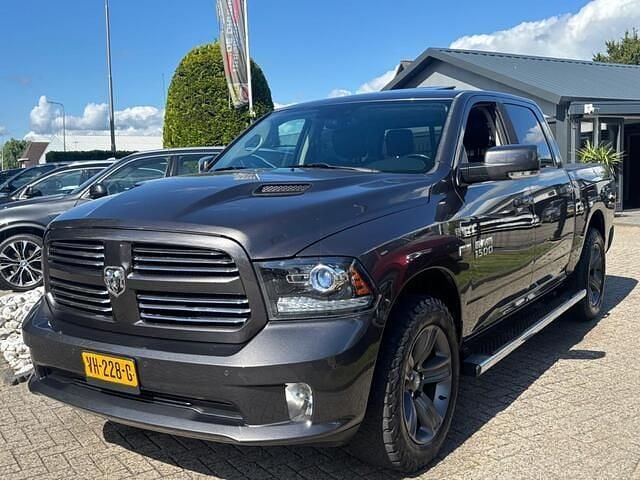 Grijs Gebruikt 2014 Dodge Ram Pickup | € 22.950 (Eerlijke prijs) - Afbeelding 1/4