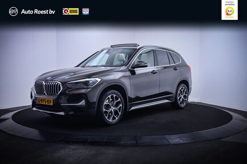 Bruin Gebruikt 2019 BMW X1 Luxury Line SUV | € 31.125 - Afbeelding 1/4
