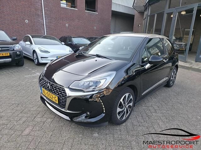 Occasion DS Automobiles DS3 So Chic 82 PK (60 kW) 2017 Zwart Hatchback