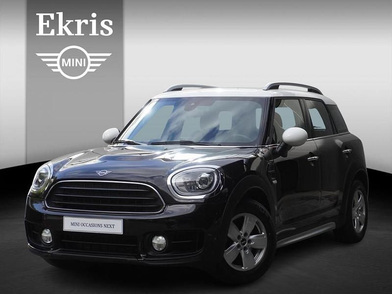 Midnight black Gebruikt 2019 Mini Cooper Countryman SUV | € 20.950 (Goede deal) - Afbeelding 1/4
