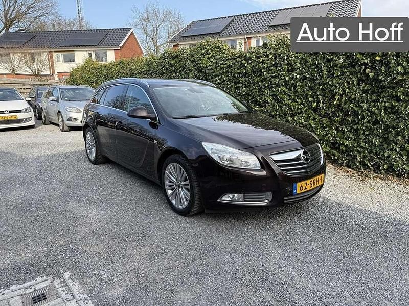 Occasion Opel Insignia Business Edition 142 PK (104 kW) 2011 Bruin Stationwagen