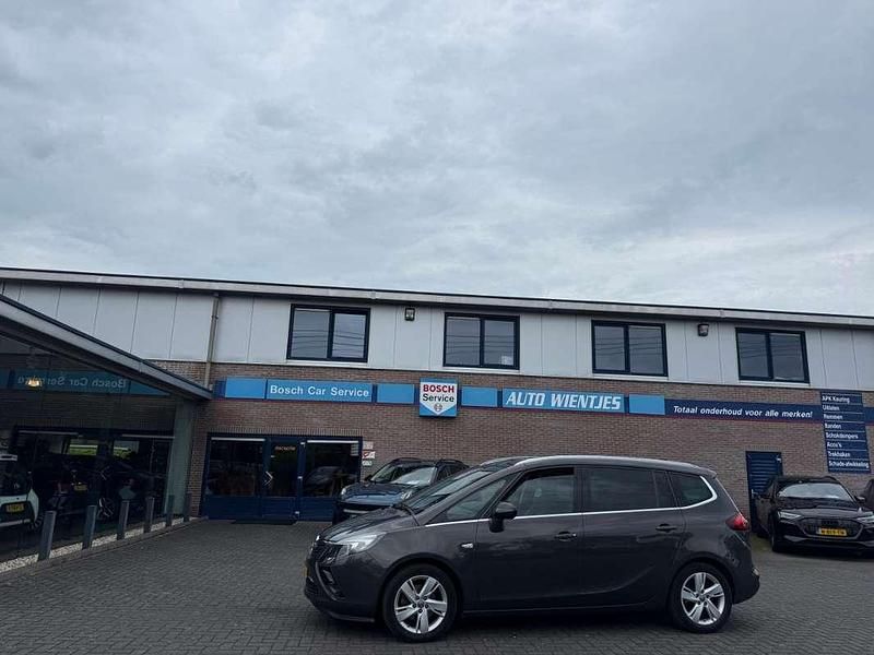 Grijs, metallic lak Gebruikt 2016 Opel Zafira Tourer MPV | € 6.950 (Goede deal) - Afbeelding 1/4