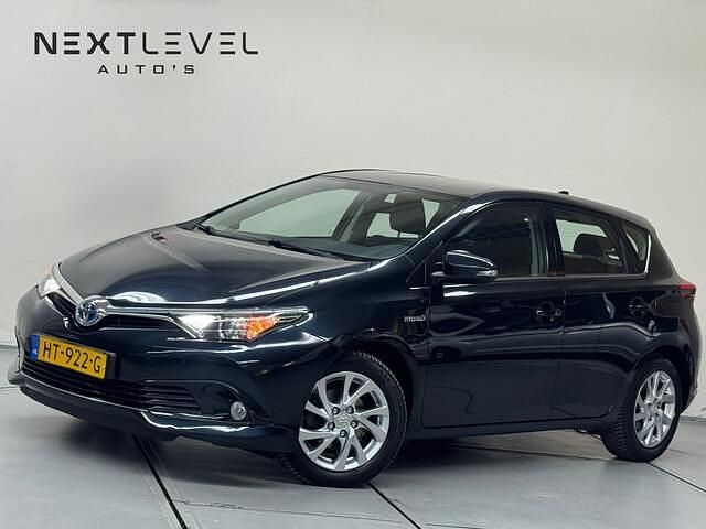Grijs Gebruikt 2015 Toyota Auris Hatchback | € 12.699 (Eerlijke prijs) - Afbeelding 1/4