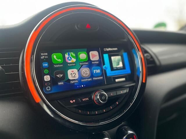 Occasion Mini Cooper Business 136 PK (100 kW) 2019 Grijs (metallic) Hatchback