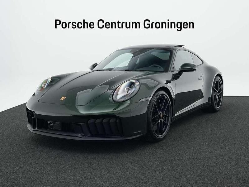 Groen Nieuw 2025 Porsche 911 Carrera GTS Coupé | € 263.900 (Super prijs) - Afbeelding 1/4