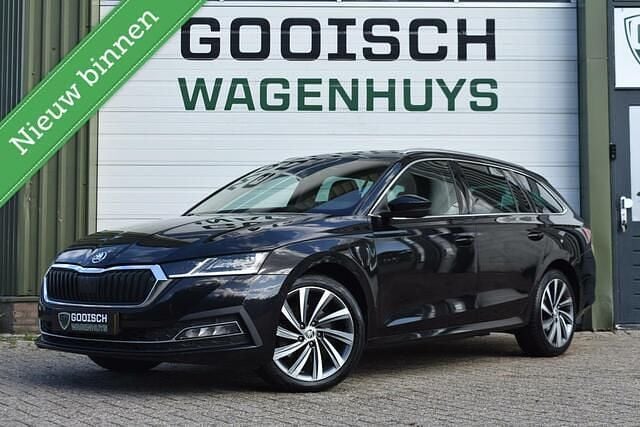 Zwart Gebruikt 2020 Skoda Octavia Business Line Stationwagen | € 21.900 (Eerlijke prijs) - Afbeelding 1/4