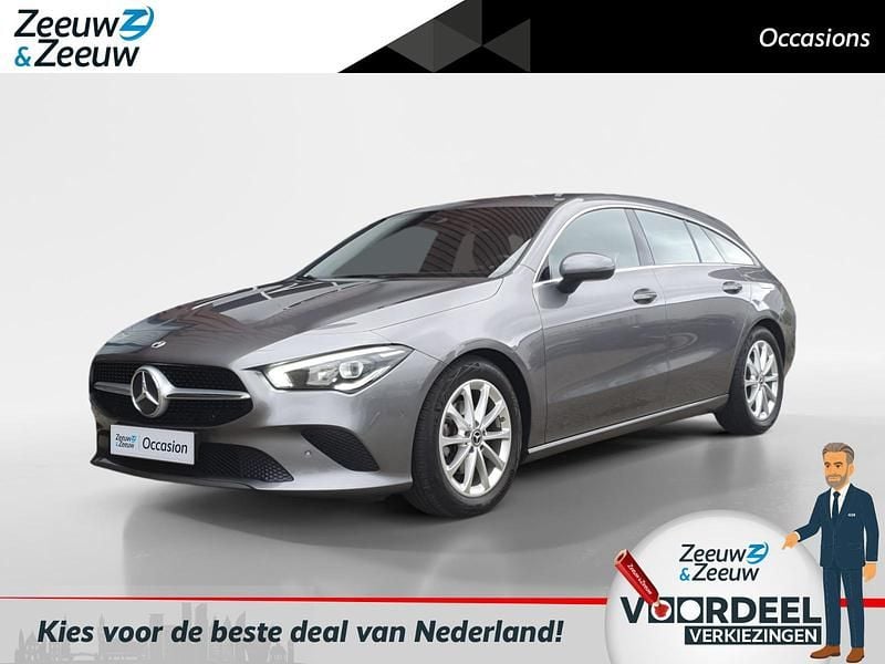 Grijs Gebruikt 2022 Mercedes CLA180 Shooting Brake Business Stationwagen | € 29.440 (Eerlijke prijs) - Afbeelding 1/4