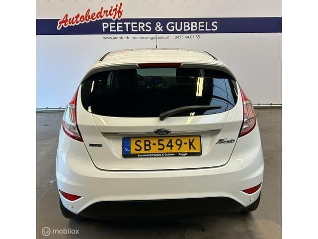 Occasion Ford Fiesta Titanium 101 PK (74 kW) 2017 Wit Hatchback
